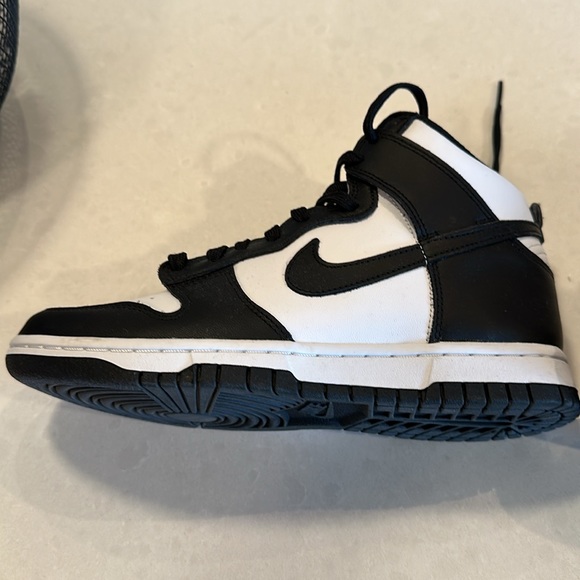 Nike Dunk High Panda - Picture 6 of 9